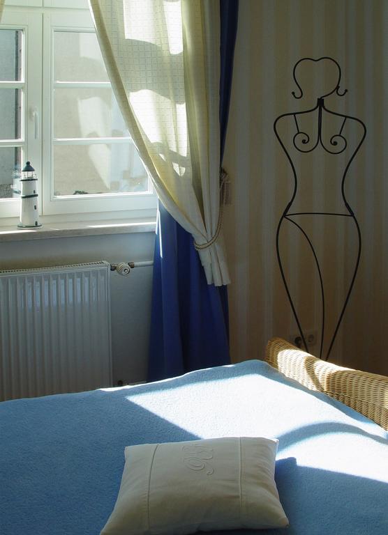 Hotel Altes Hafenhaus Rostock Room photo