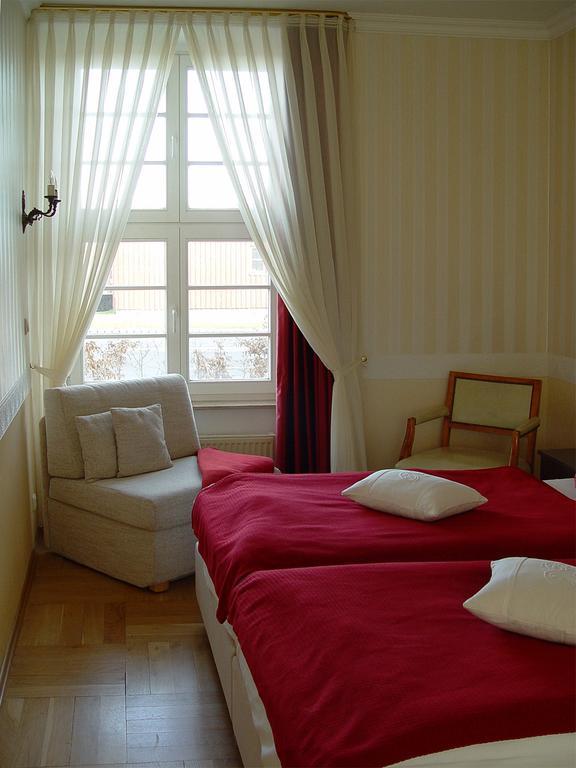 Hotel Altes Hafenhaus Rostock Exterior photo